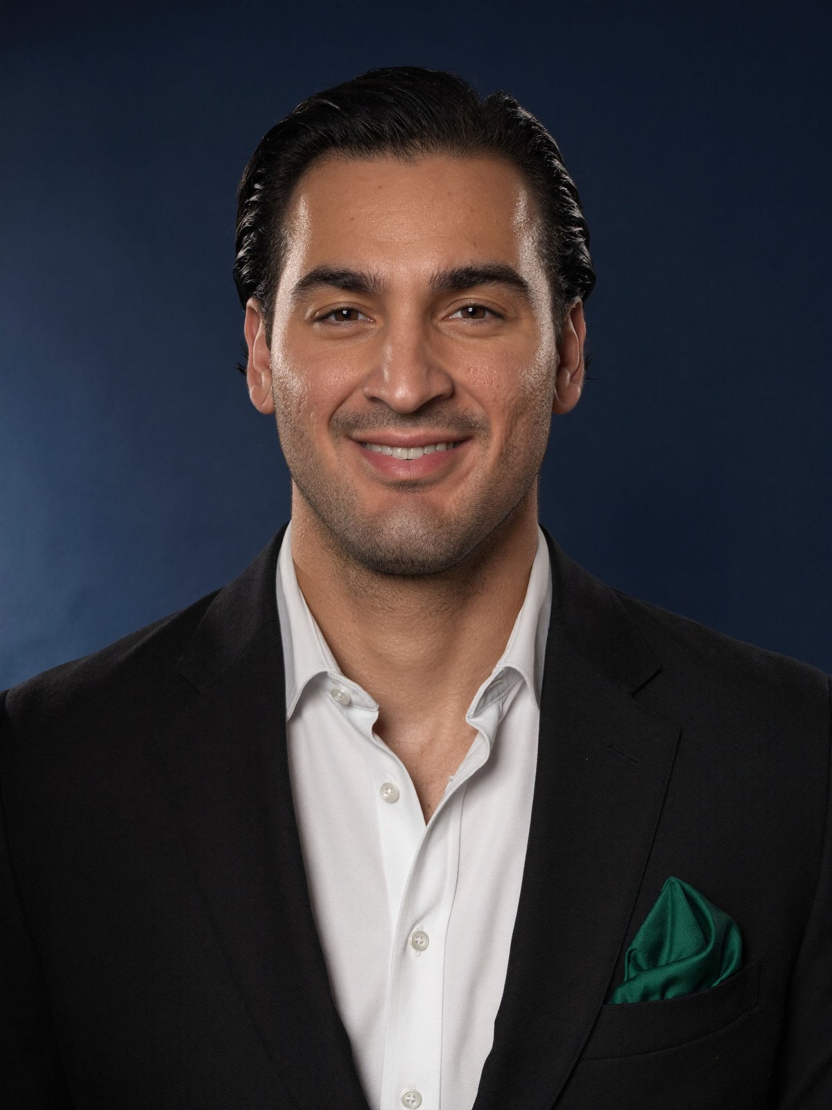 Portrait von Serhat Aslan, Gründer & Geschäftsführer von NeuroScale